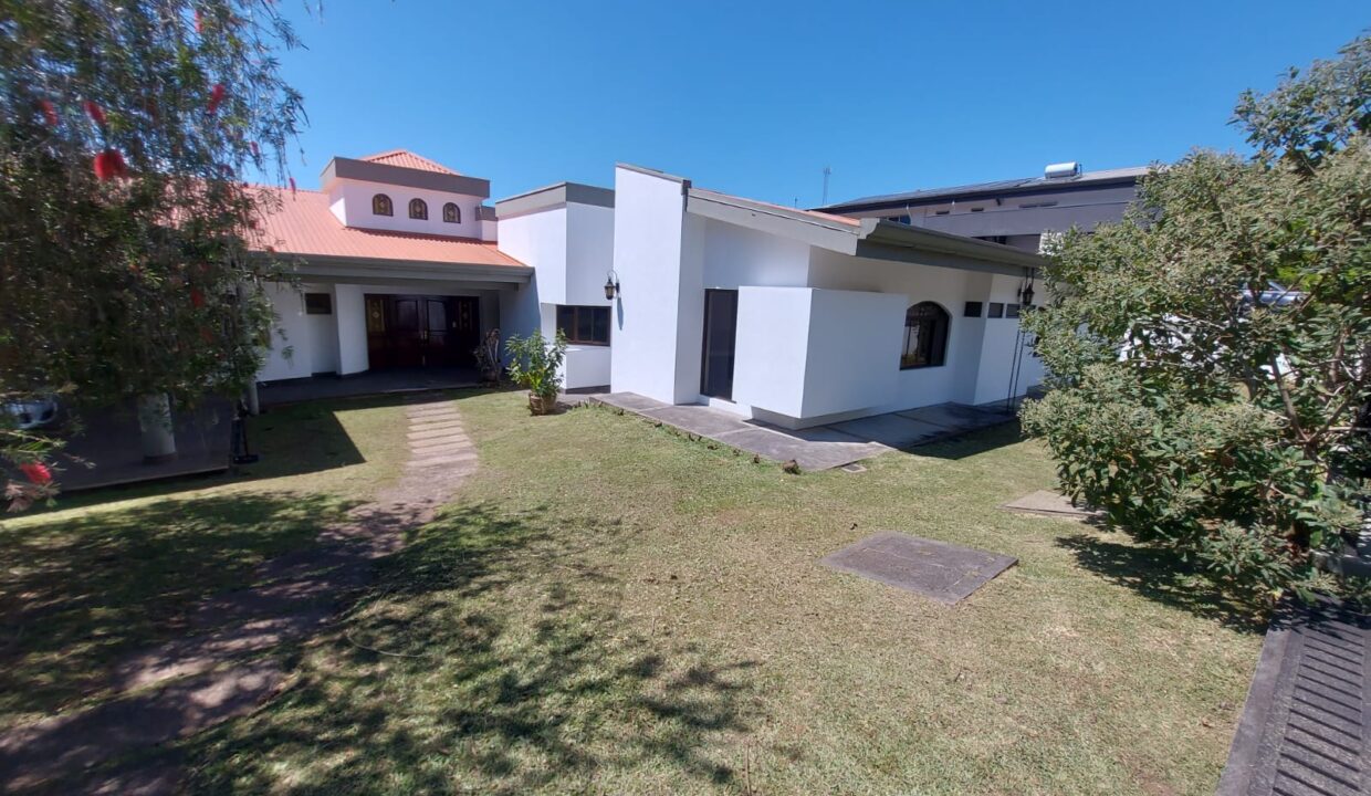 476746230_1367655214225525_45899715685813599_n