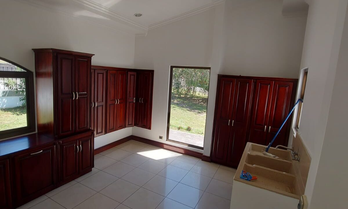 477772375_1367658747558505_4239656035220249157_n